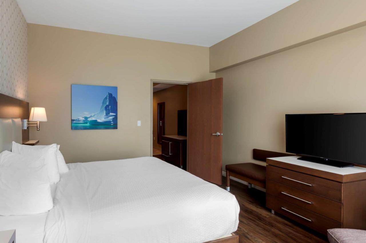 Best Western Plus St. John'S Airport Hotel And Suites Esterno foto